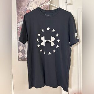 Under Armour Medium Black White Star Flag Logo Shirt Short Sleeve Heatgear